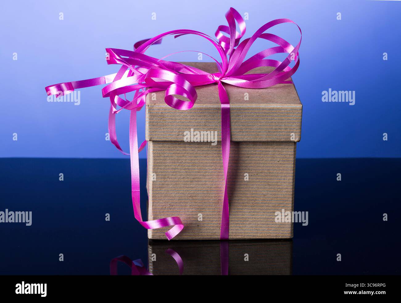 Pink ribbon reflection on hi-res stock photography and images - Alamy