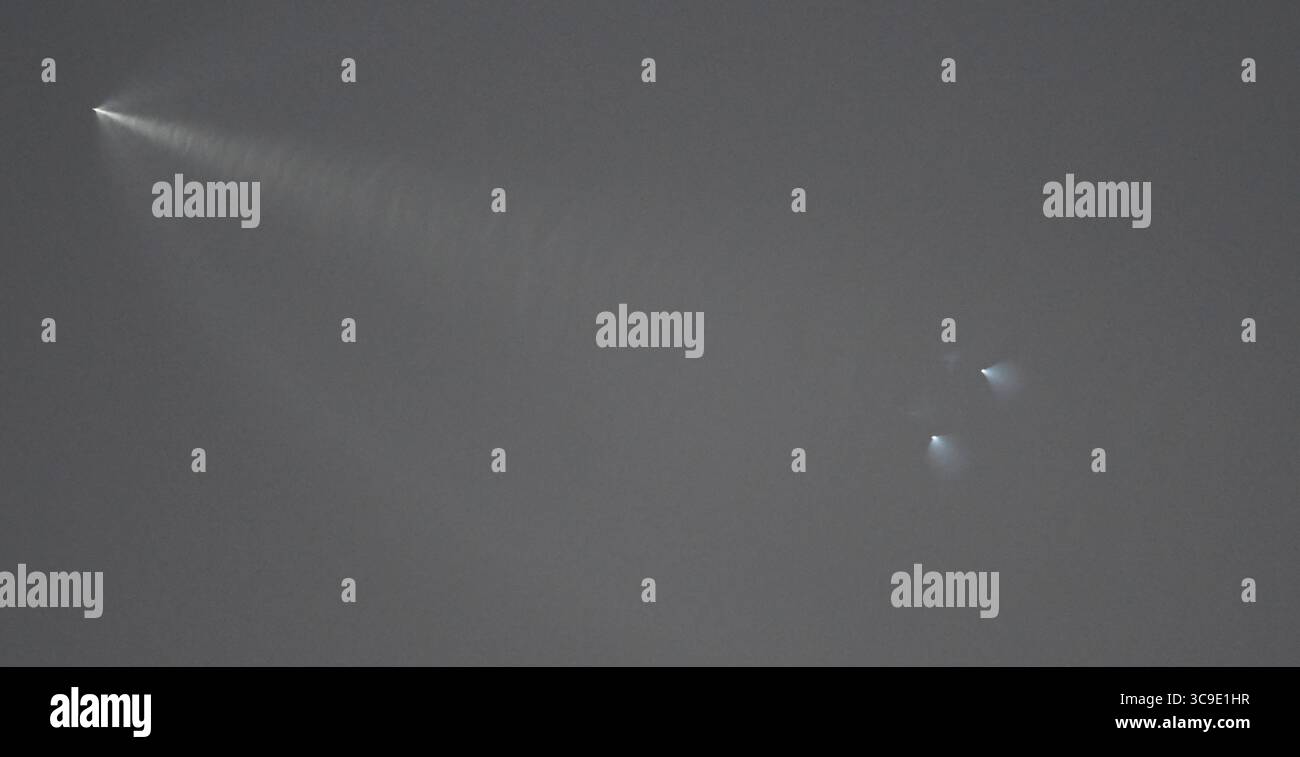 October 27, 2022, California, USA: SpaceX contrail is seen across the western skies. SpaceX launched yet another big batch of its Starlink broadband satellites and landed a rocket on a ship at sea. A Falcon 9 rocket topped with 53 Starlink satellites lifted off from California's Vandenberg Space Force Base Thursday at 6:14 p.m. local California time. The Falcon 9's first stage came back to Earth and made a pinpoint landing a little less than nine minutes after launch on the SpaceX droneship Of Course I Still Love You, which was stationed in the Pacific Ocean.. (Credit Image: © Gene Blevins/ZUM Stock Photo