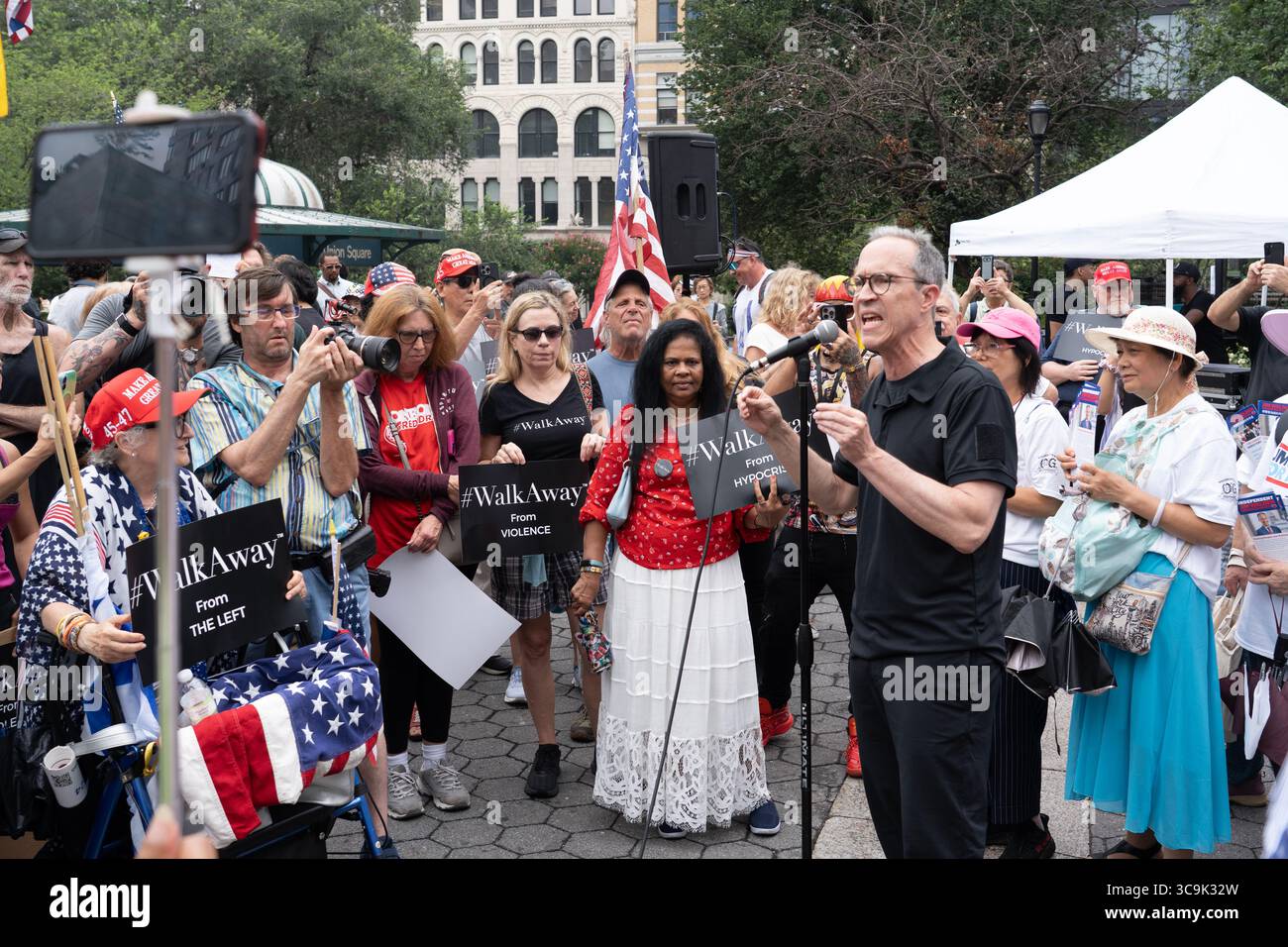 Jim Walden, independent NYC mayoral candidate at a Walkaway political ...