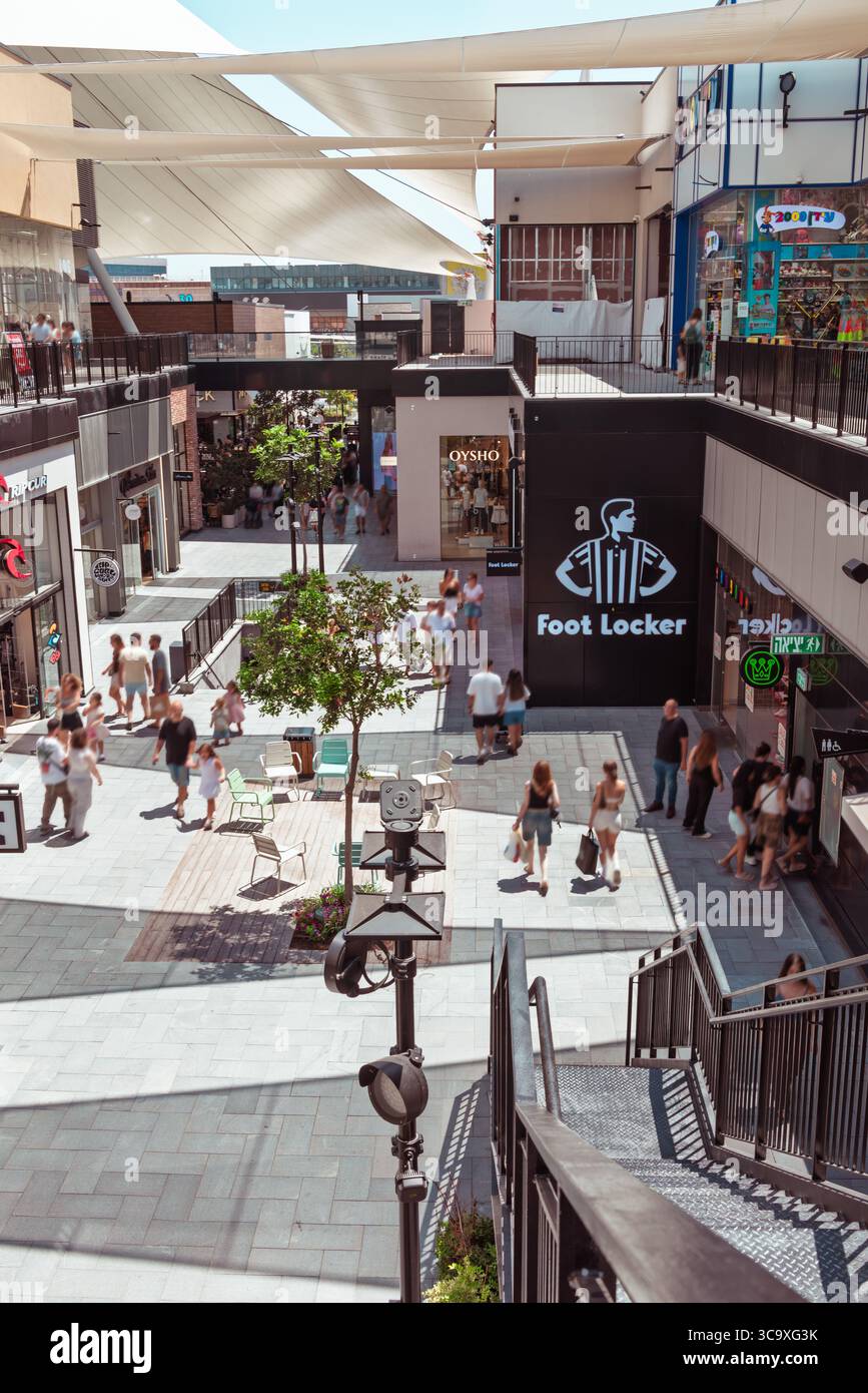 BIG FASHION Mall, Glilot Interchange, Ramat Hasharon, Israel. 4 July ...
