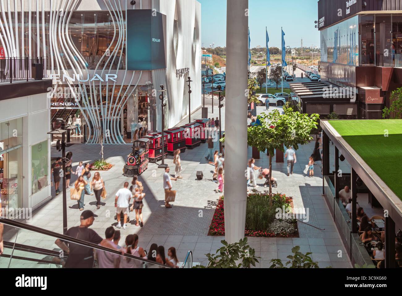 BIG FASHION Mall, Glilot Interchange, Ramat Hasharon, Israel. 4 July ...