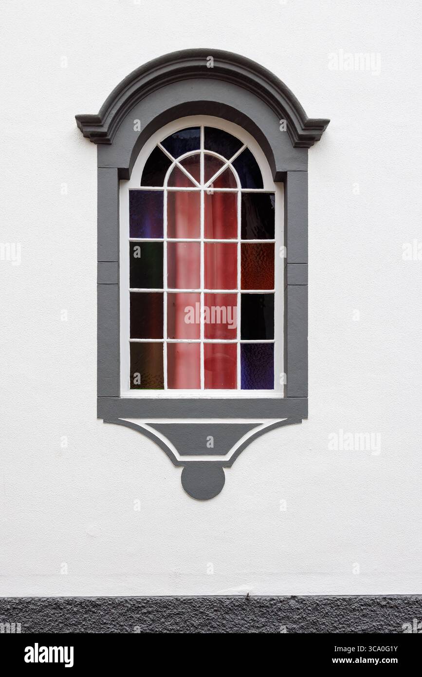 Decorative window frame divided hi-res stock photography and images - Alamy