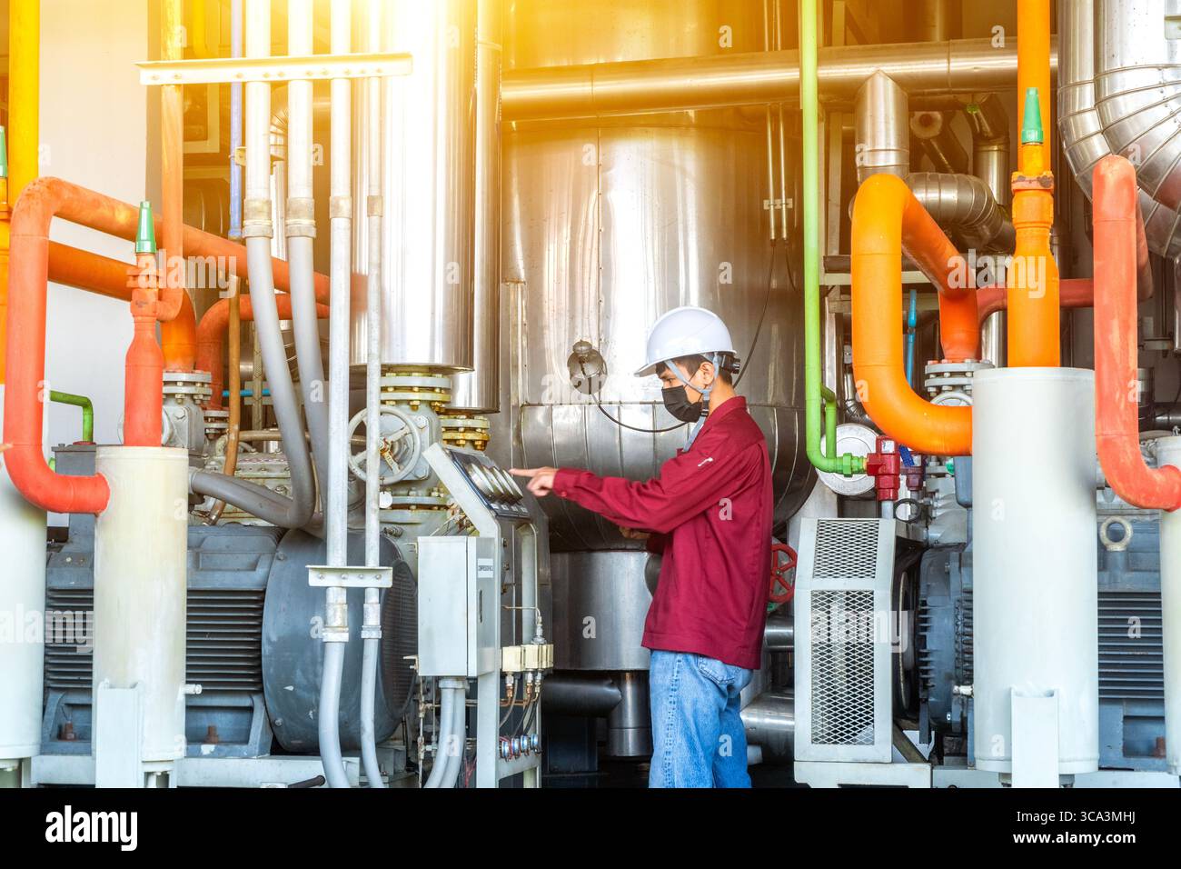 Oil and gas pipping system hi-res stock photography and images - Alamy