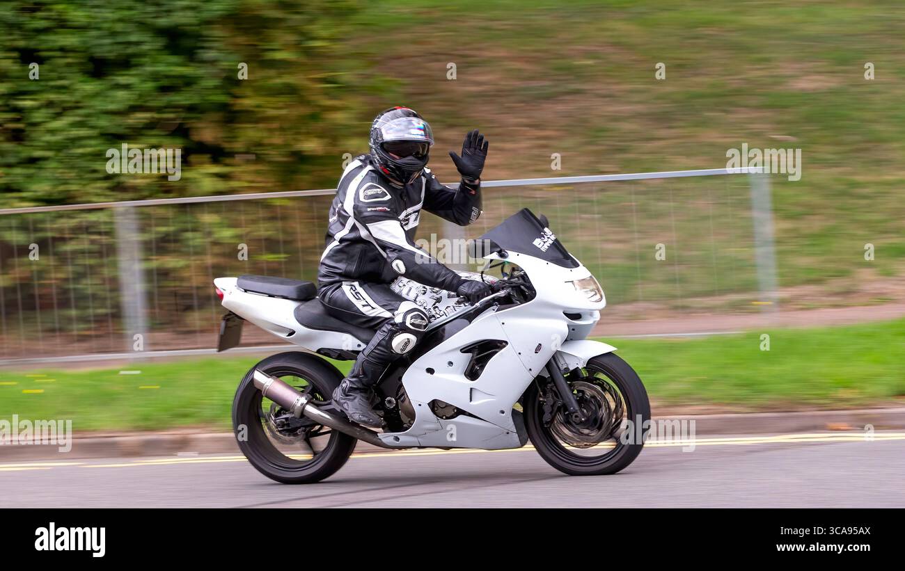 Kawasaki zx 9r hi-res stock photography and images - Alamy