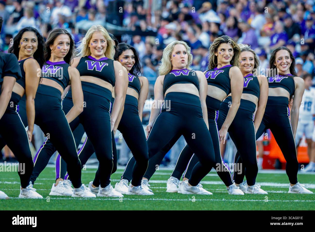 Leah Roga The pac dance team hi-res stock photography and images - Alamy