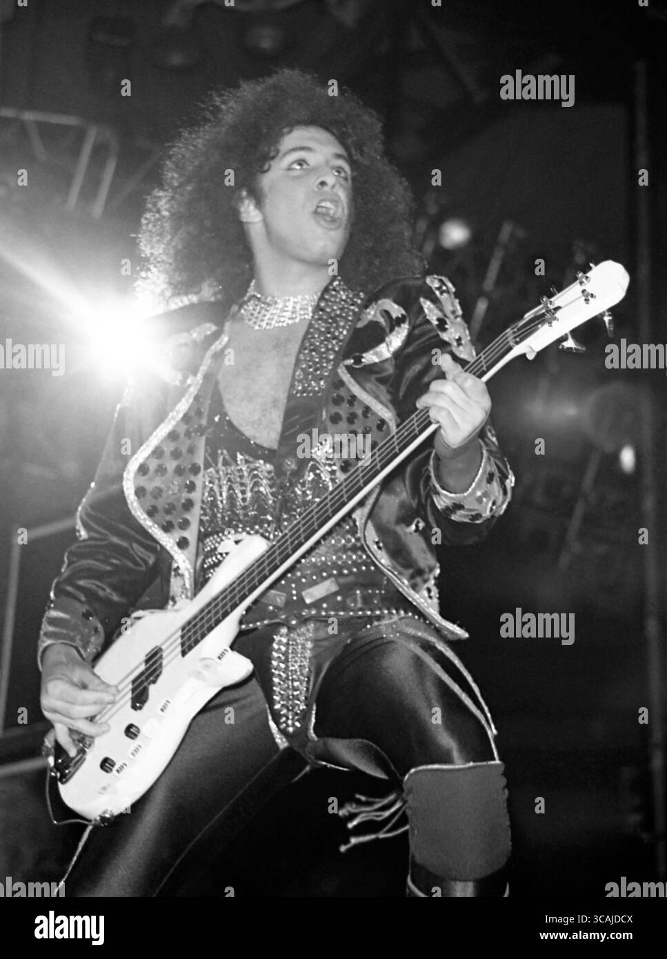 Kiss gene simmons 1986 hi-res stock photography and images - Alamy