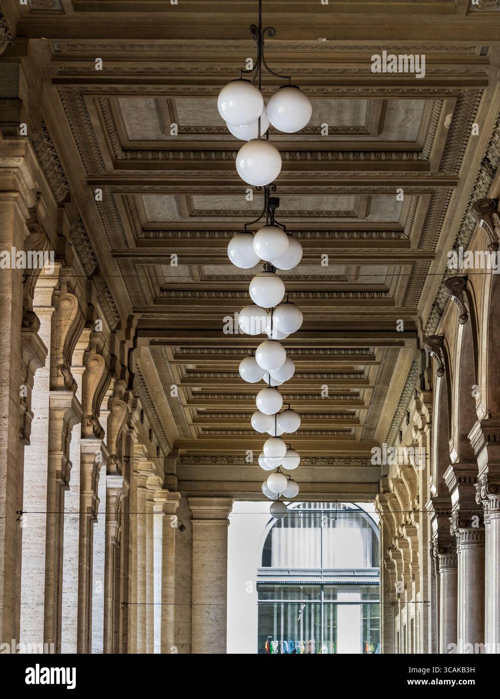 Ornate archway classical columns hi-res stock photography and images ...