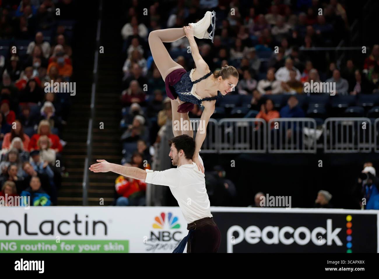 Linzy Fitzpatrick January 27, 2024, Columbus, Ohio, USA: LINZY FITZPATRICK and KEYTON ...