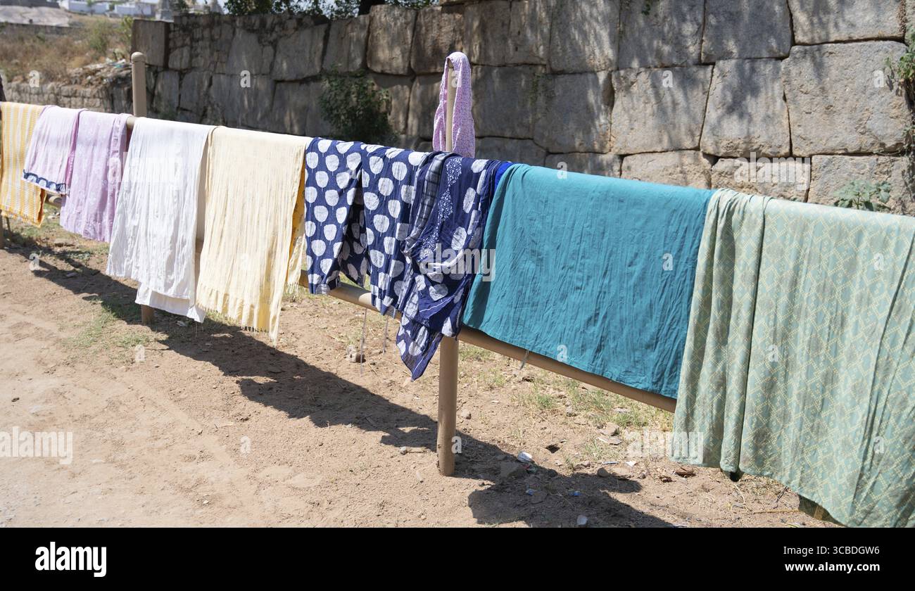 Indian clothesline hi-res stock photography and images - Alamy, image size:1300x840