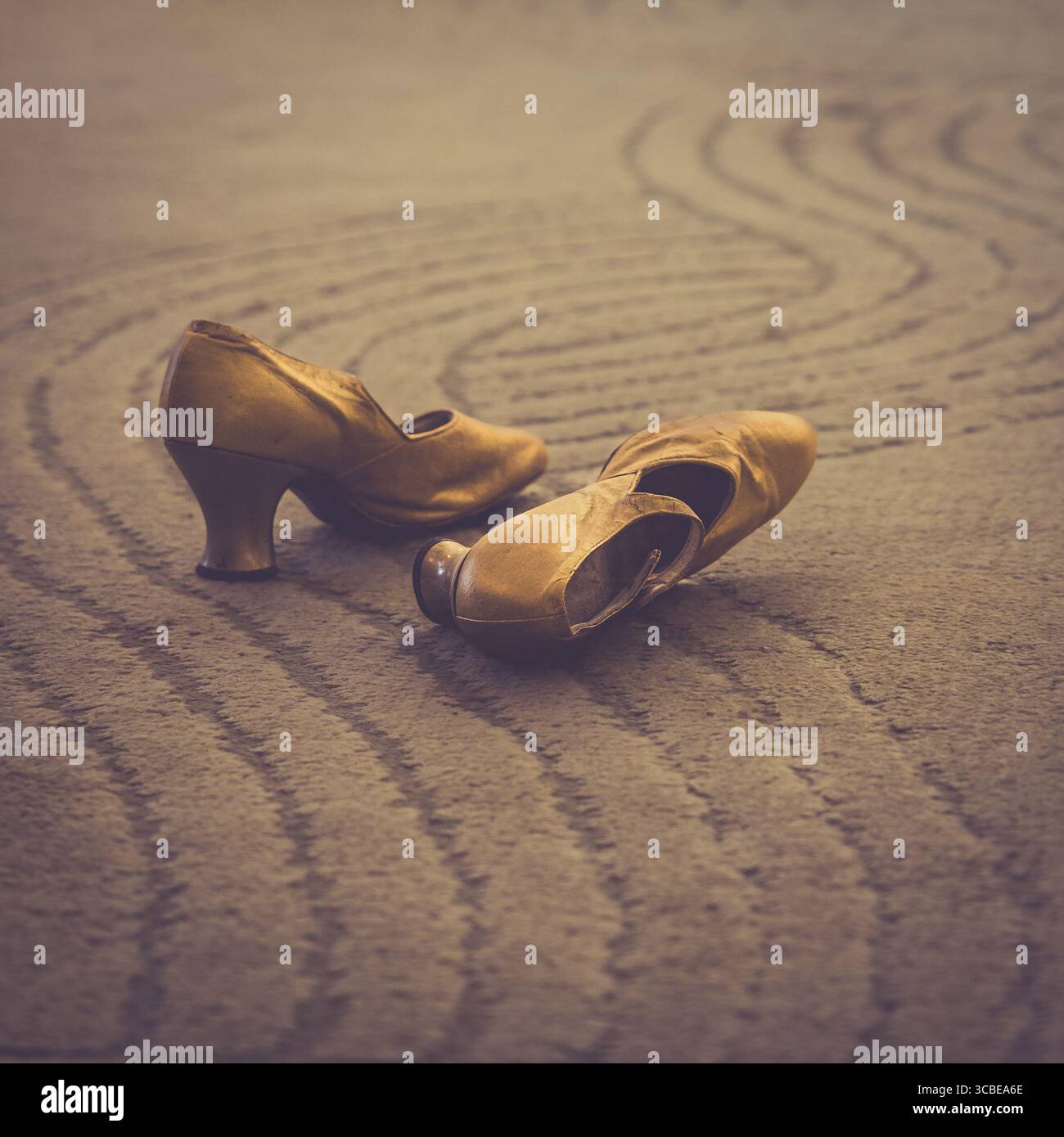 1930s shoes hi-res stock photography and images - Alamy