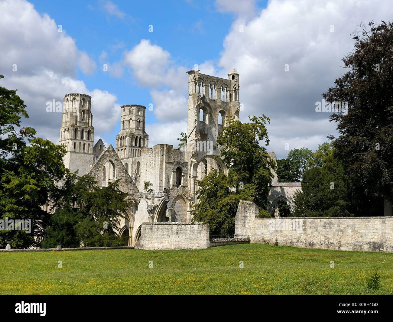 The Jumièges Abbey in Normandy, France, a Benedictine monastery built in the 8th century and destroyed in the 19th century. 1st August 2025 Photo Dami Stock Photo