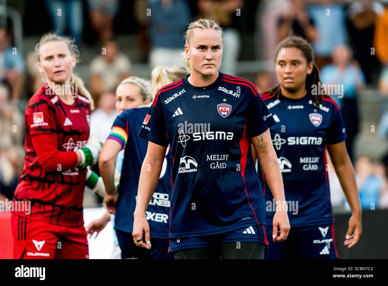 Erkak soradi va ichadi cum video