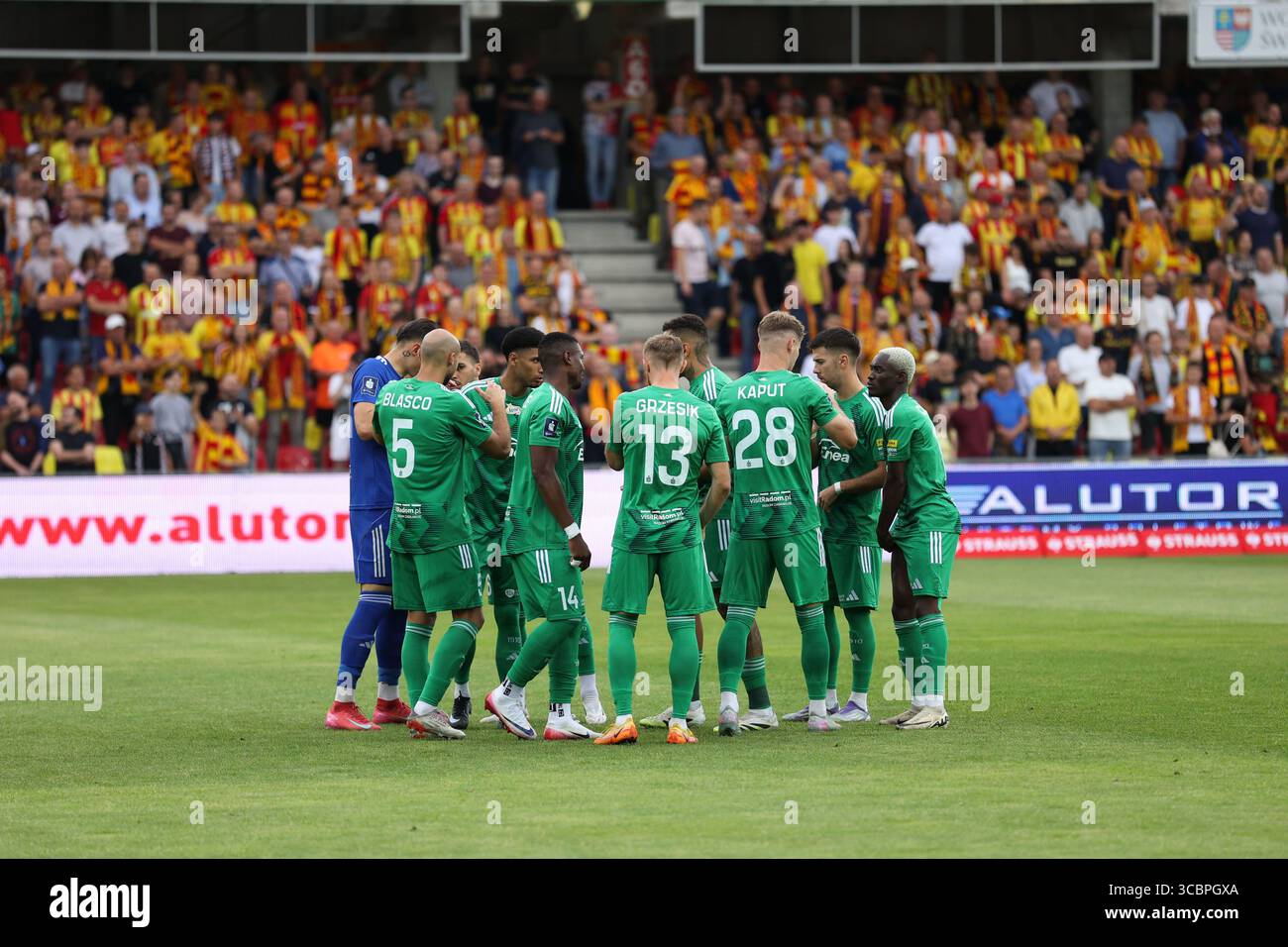 Kielce, Poland. 8 August, 2025 Players of Radomiak during Korona Kielce
