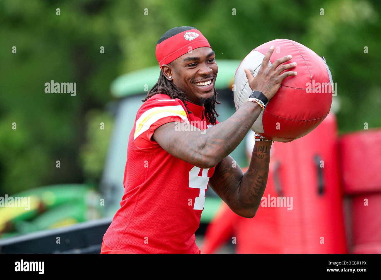 Rashee Rice Ras August 6, 2025: Kansas City Chiefs wide receiver Rashee Rice (4) works ...