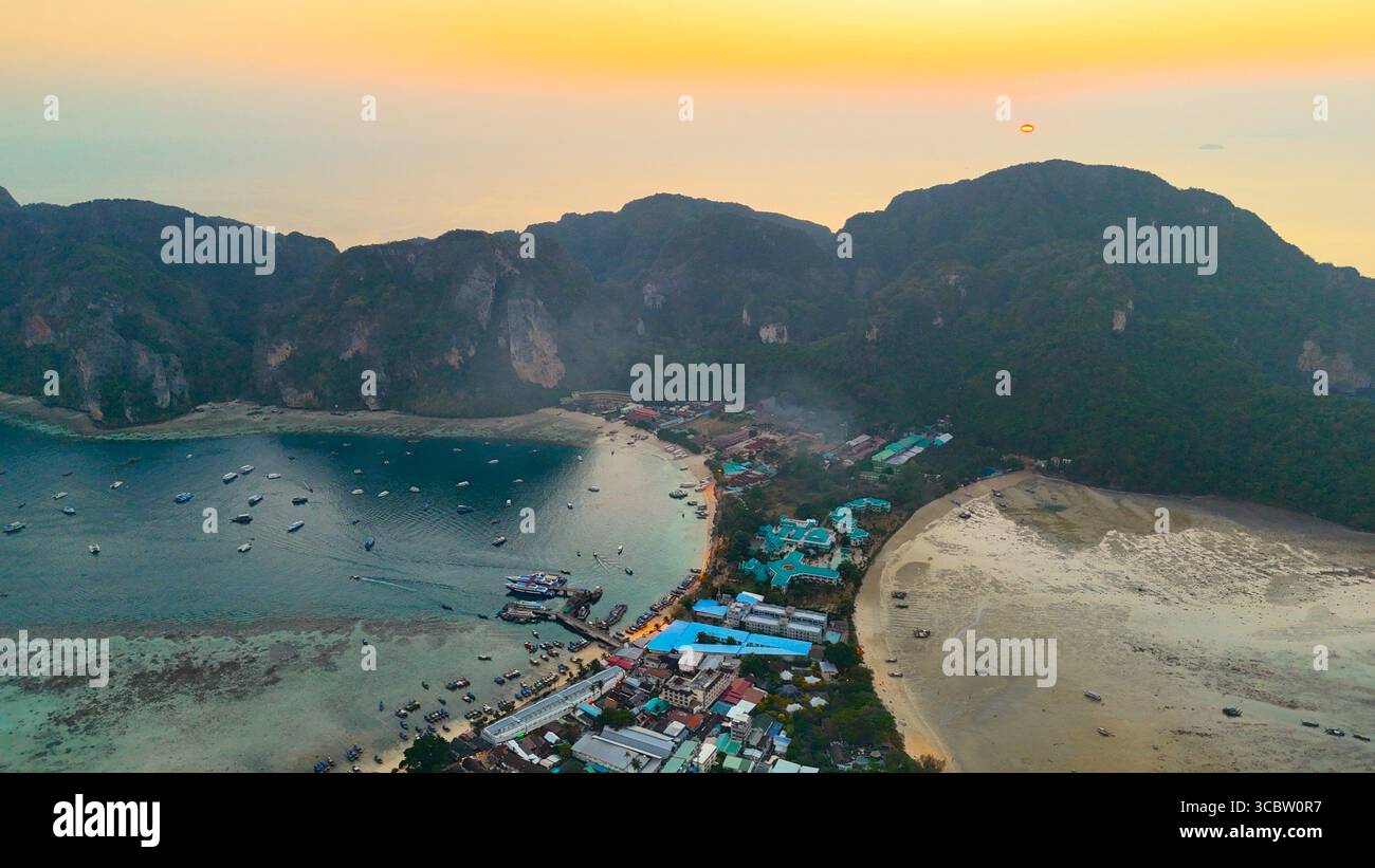 Aerial View Mystical Dragon Hi res Stock Photography And Images Alamy aerial-view-mystical-dragon-hi-res-stock-photography-and-images-alamy