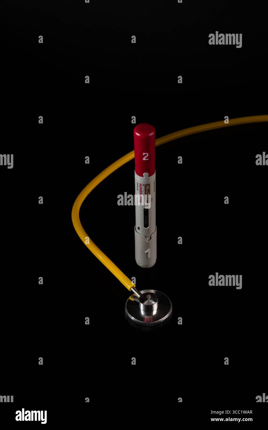 Humira injection hi-res stock photography and images - Alamy
