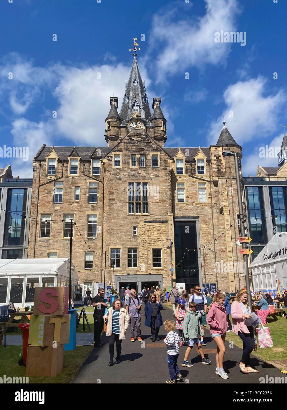 Edinburgh, Scotland, UK. 09th Aug 2025.  Opening day crowds at the Edinburgh International Book Festival at the Futures Institute - Smartphone Captured Stock Image