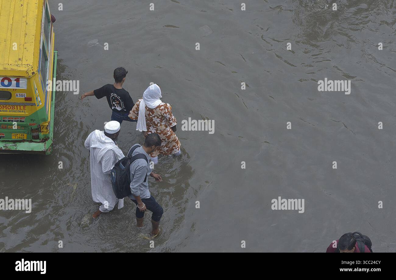 GHAZIABAD, INDIA - AUGUST 9: A massive traffic jam and severe ...