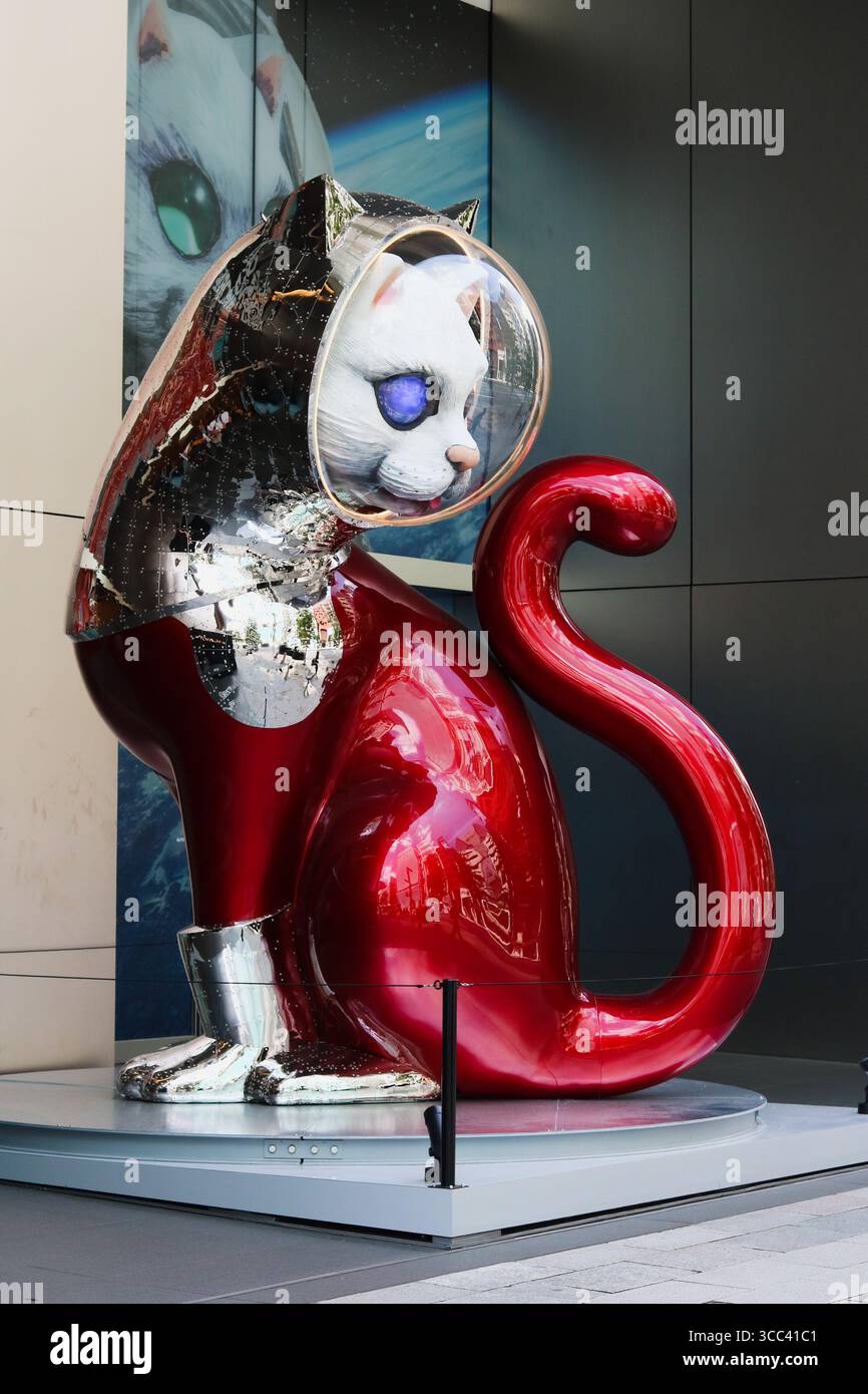 Kenji yanobe hi-res stock photography and images - Alamy