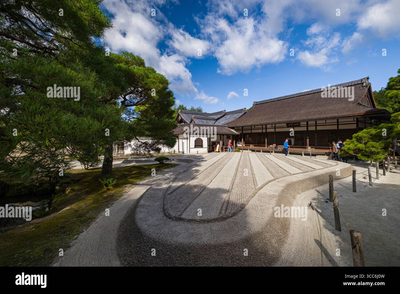 Traditional japanese patterns blue clouds hi-res stock photography and ...