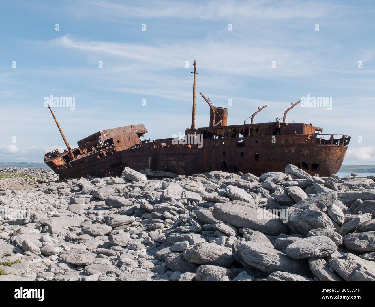 Ship wreck on aran islands hi-res stock photography and images - Alamy