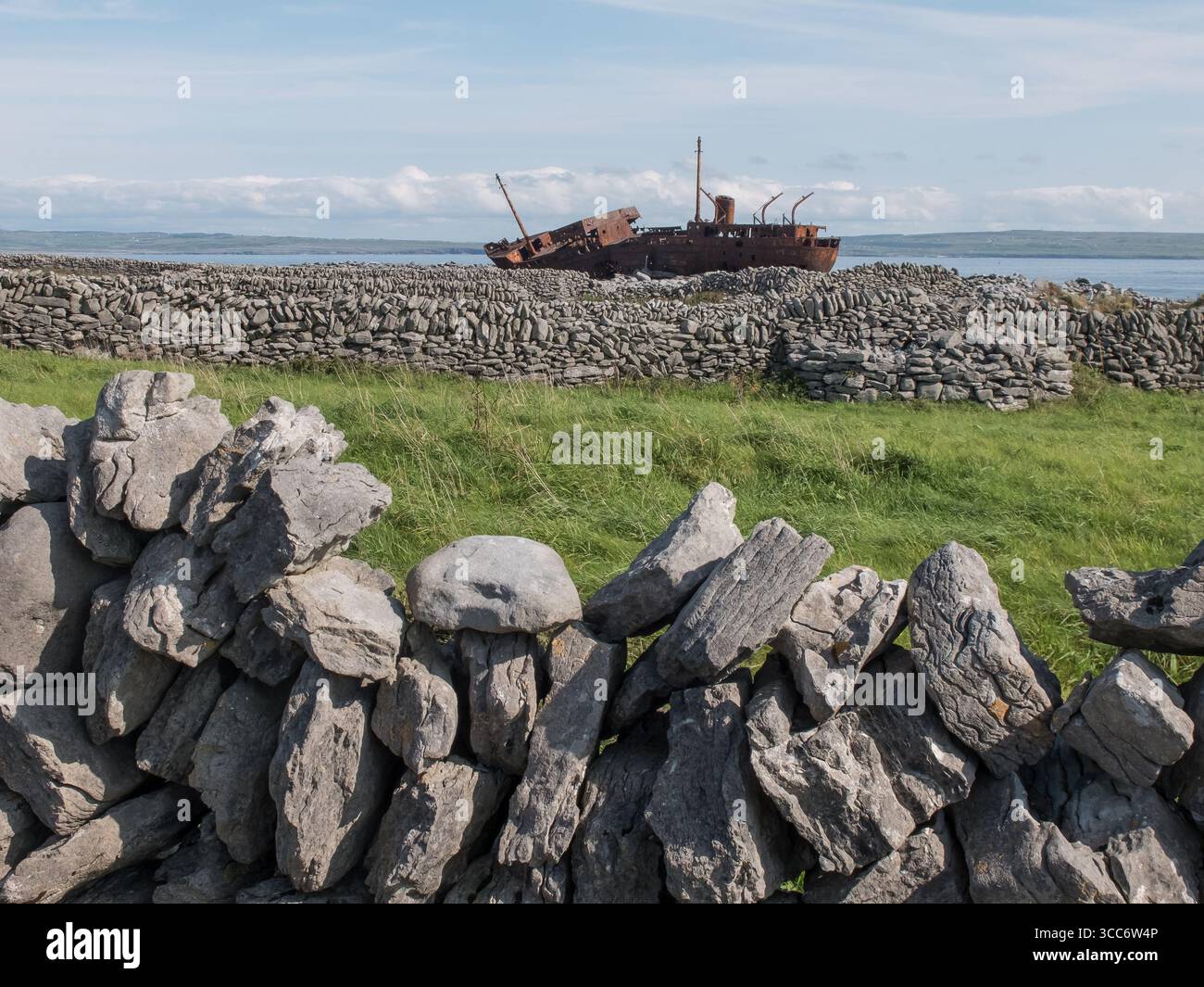 Ship wreck on aran islands hi-res stock photography and images - Alamy