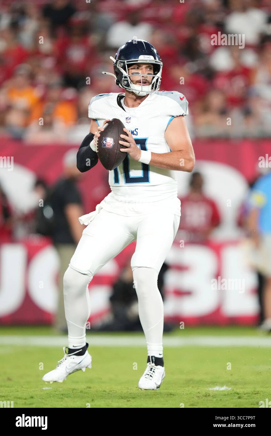 Tennessee Titans quarterback Brandon Allen (10) looks for an open ...