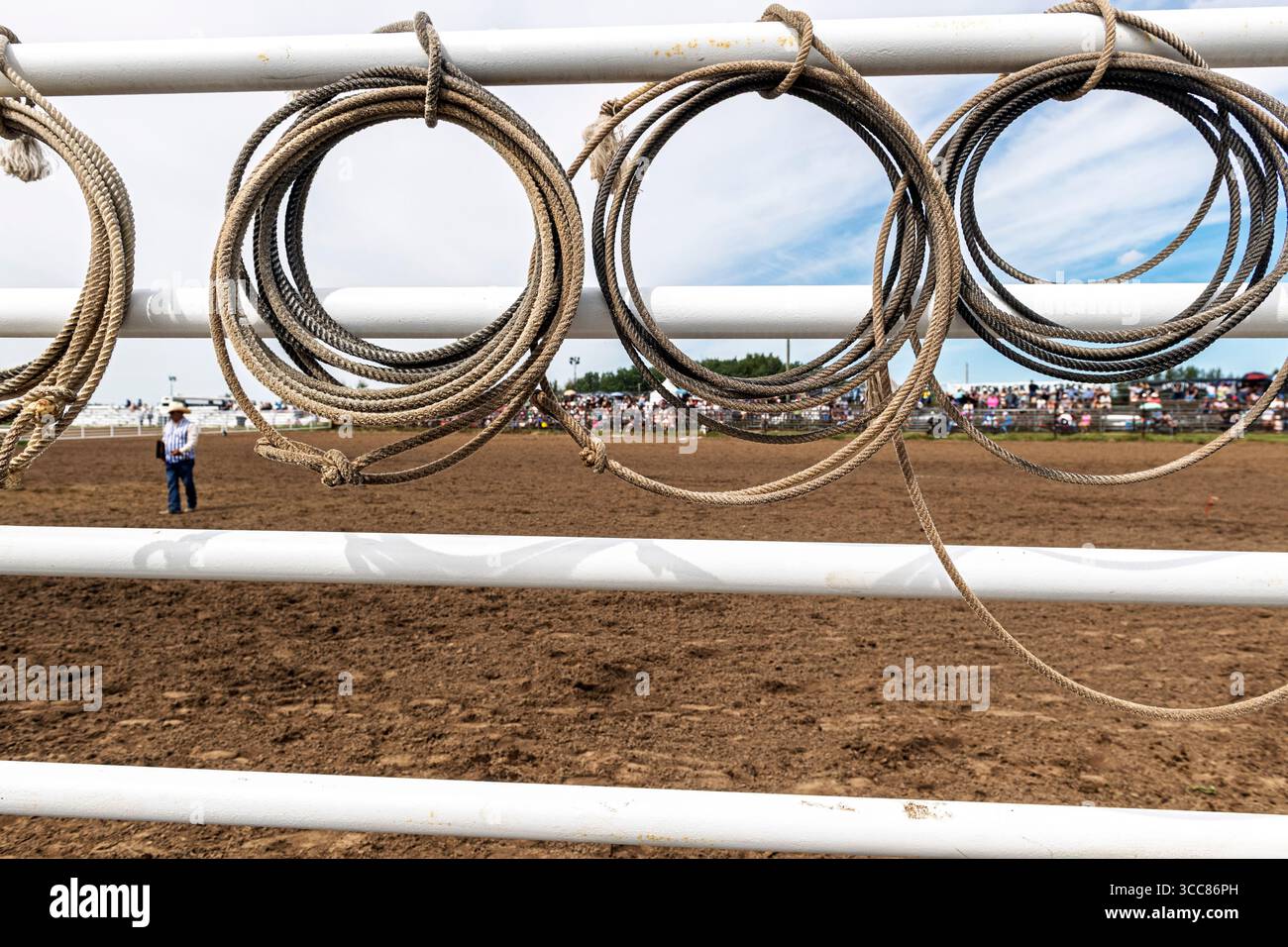 Event loop hi-res stock photography and images - Alamy