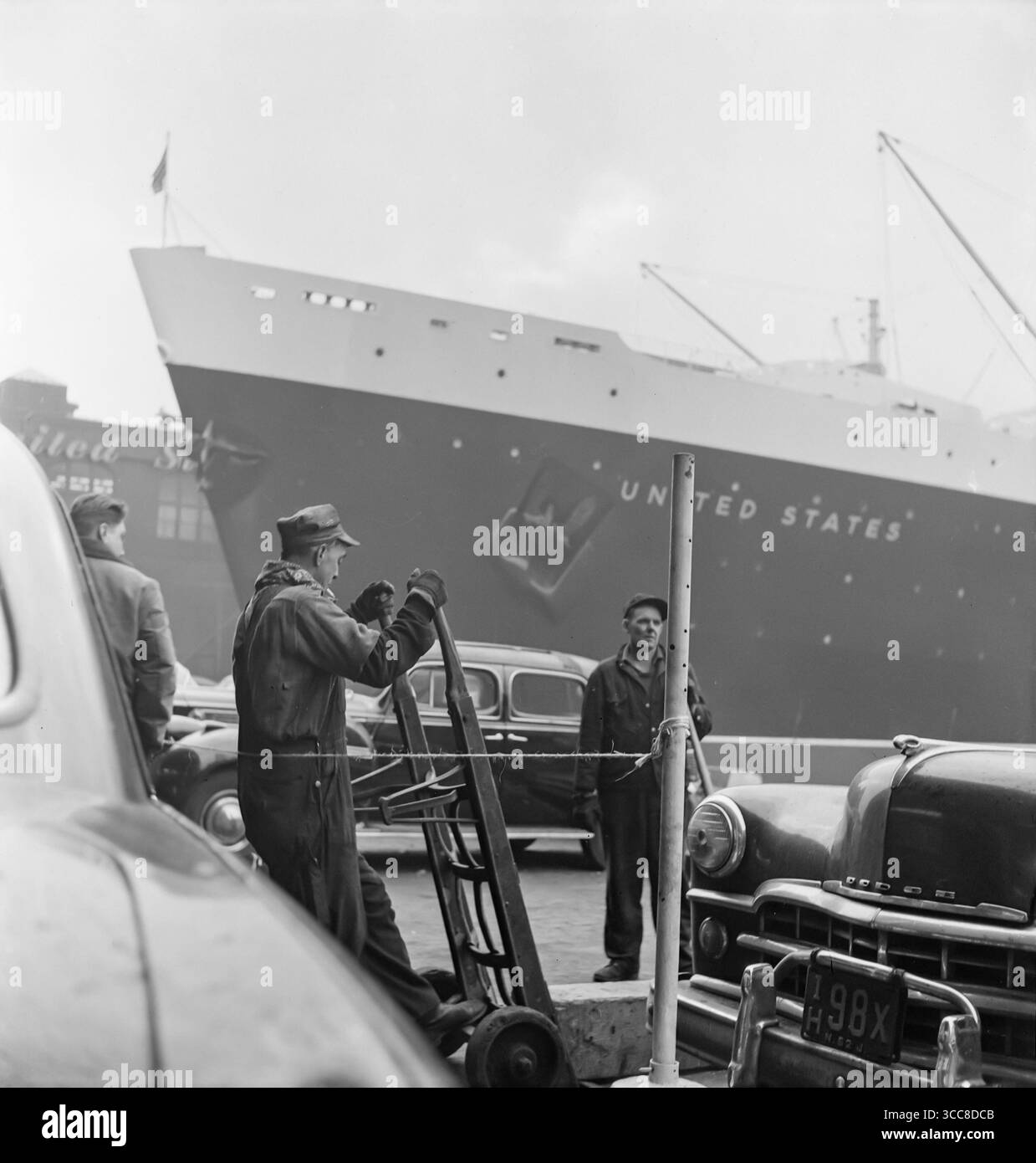 New united states Black and White Stock Photos & Images - Alamy