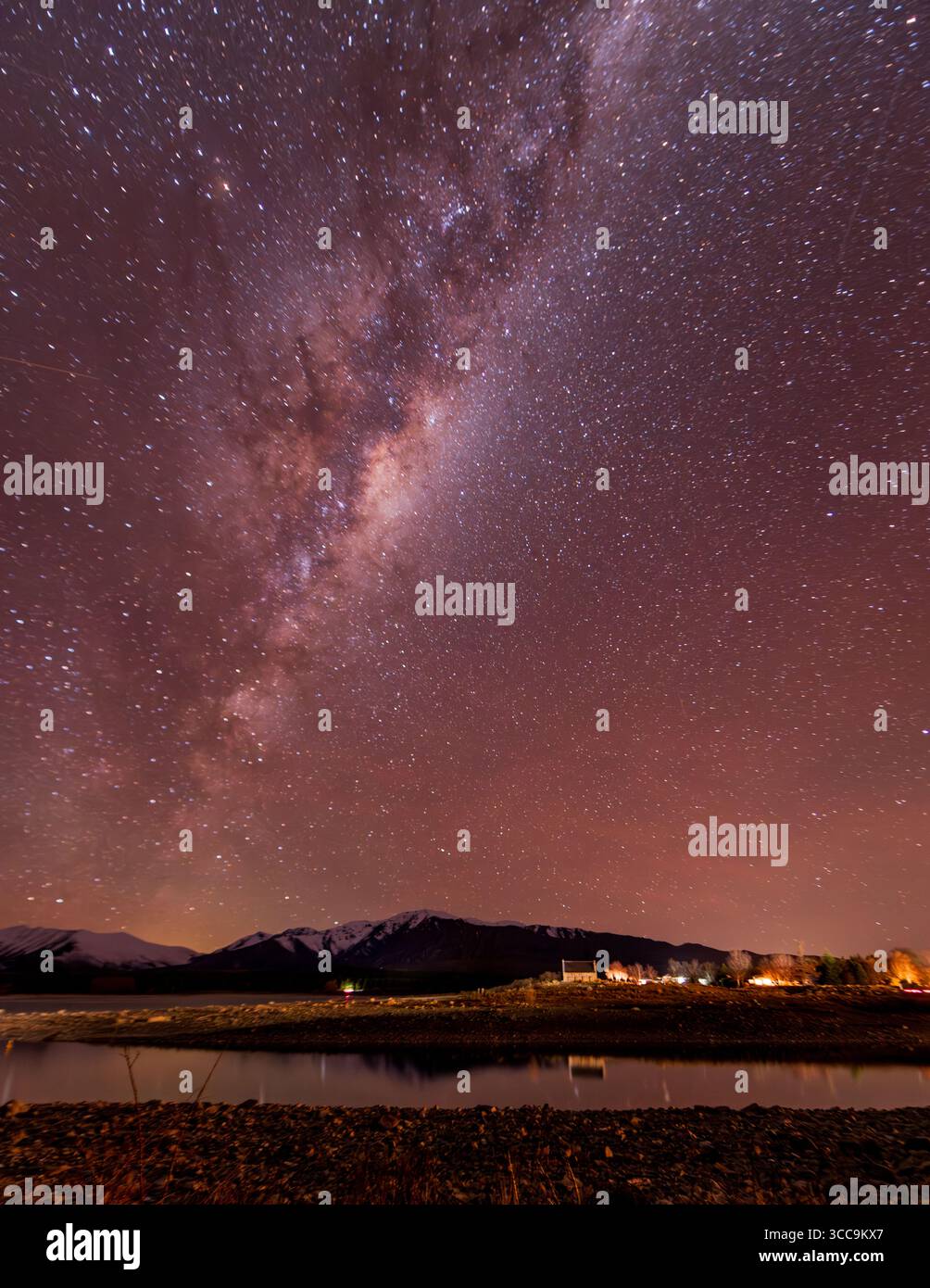 Milky way rising over the Church of the good shepherd - Tekapo New ...