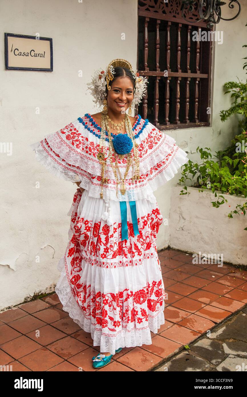 Panamanian national dress hi-res stock photography and images - Alamy