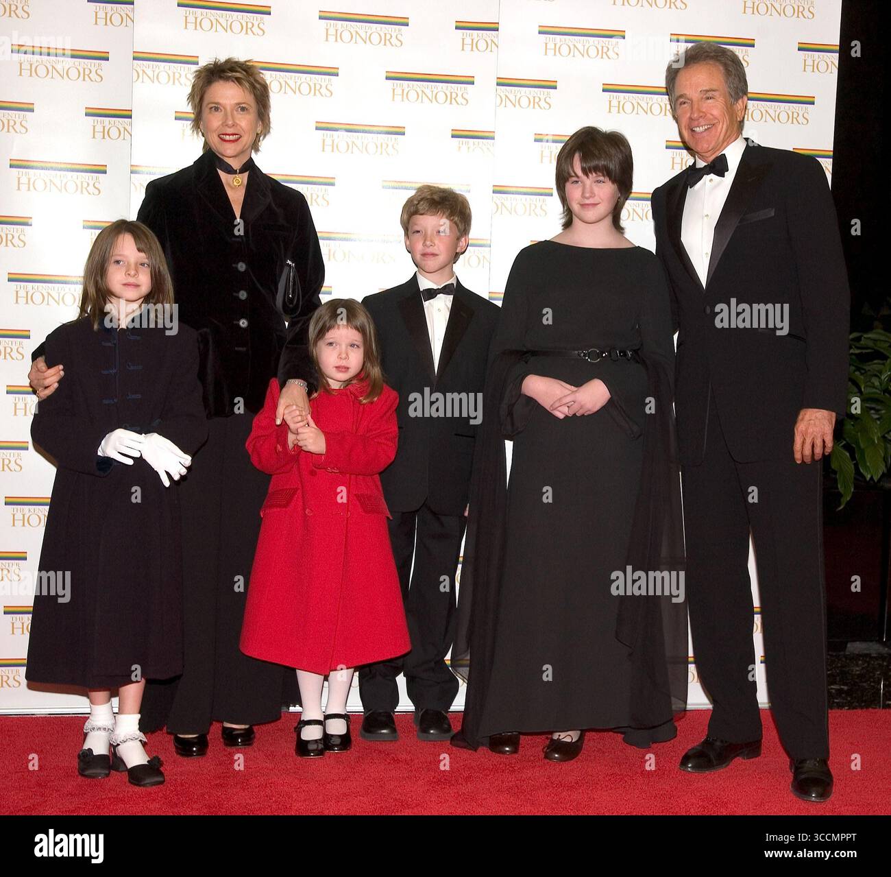 Warren beatty wife annette bening hi-res stock photography and images -  Alamy, image size:1300x1279