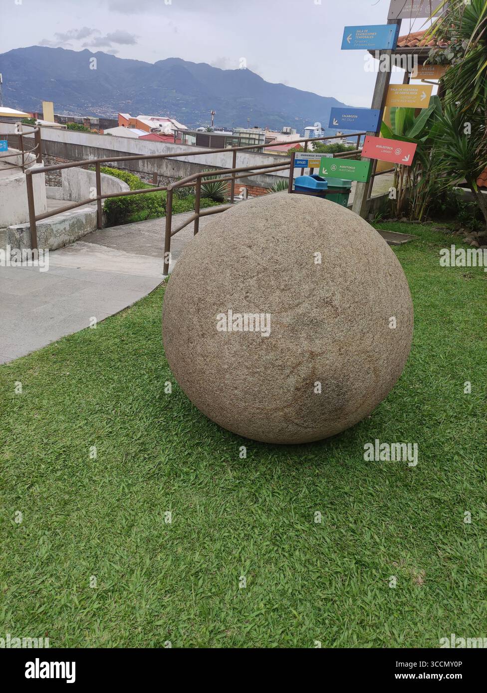 June 23, 2023: Esfera de piedra en el Museo Nacional de Costa Rica ...
