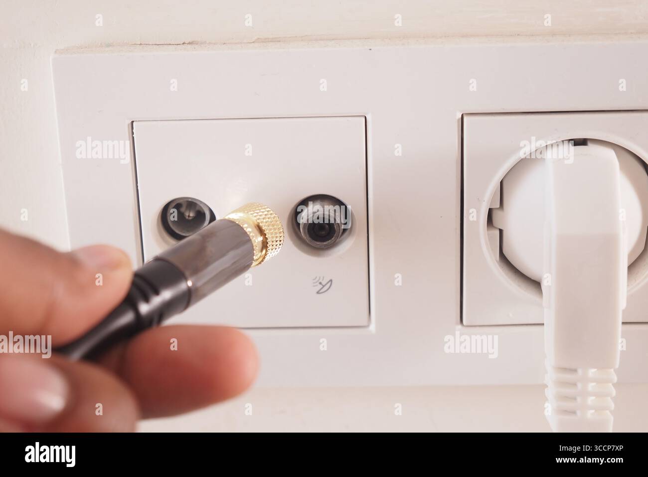 Electronic installation hi-res stock photography and images - Alamy