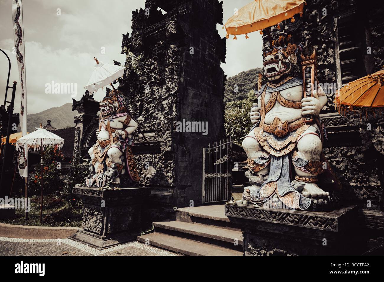Hindu deities bali hi-res stock photography and images - Alamy