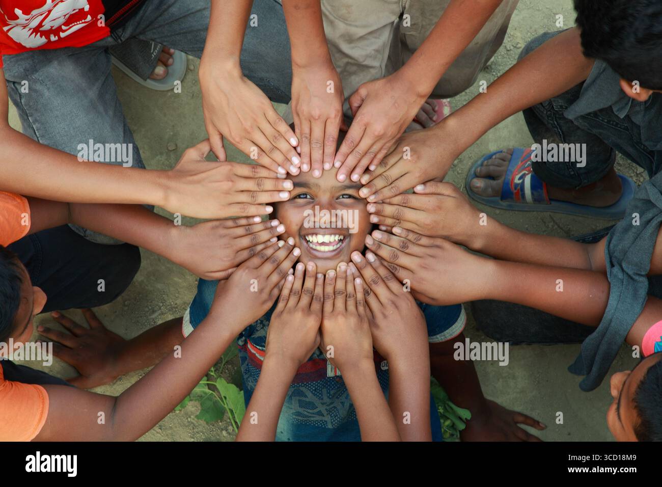 Expressing Unity Radiant skin tones hi-res stock photography and images - Alamy