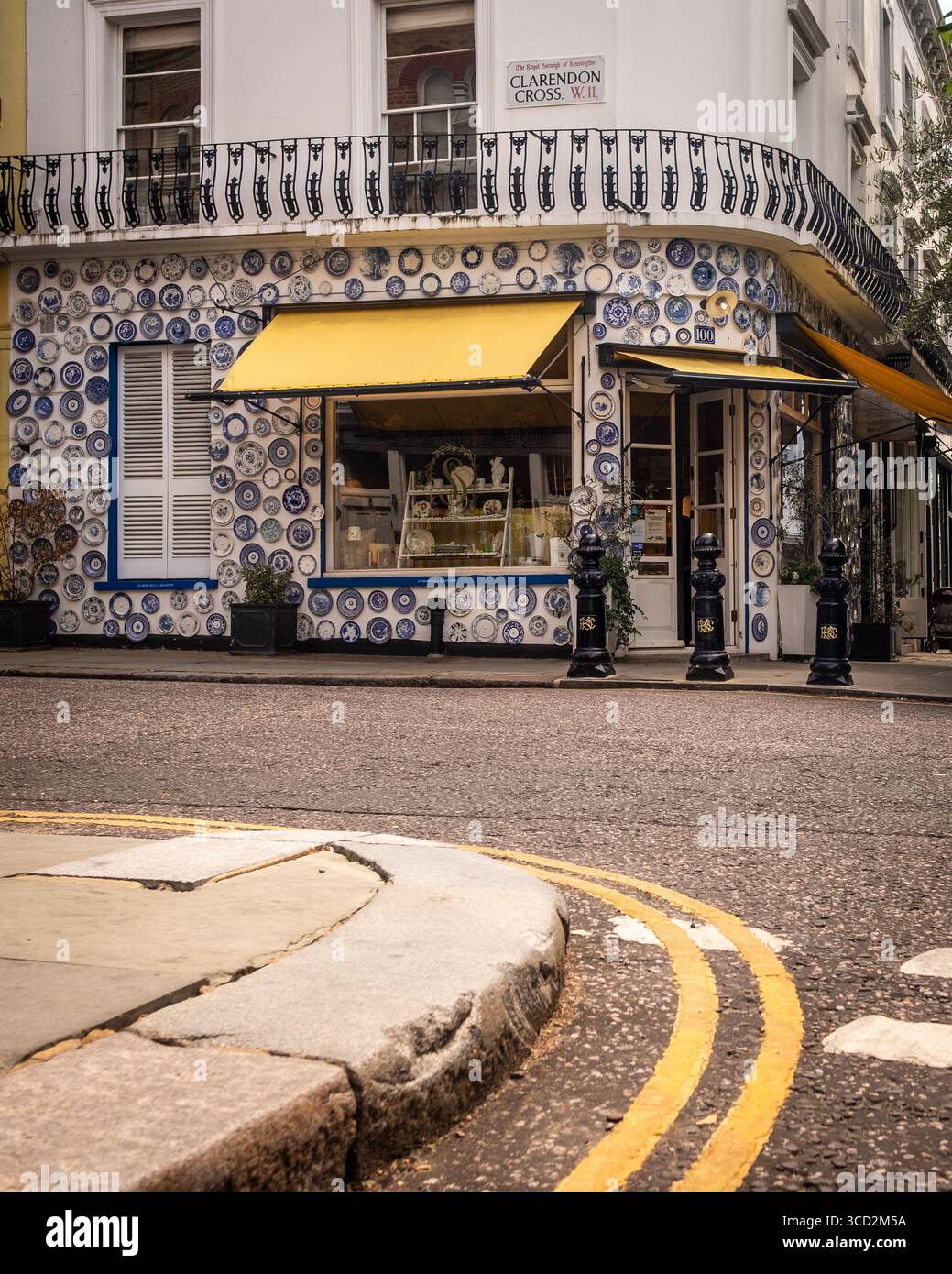 LONDON- JULY 28, 2025: Summerville and Bishop, homeware shop in  Notting Hill Stock Photo