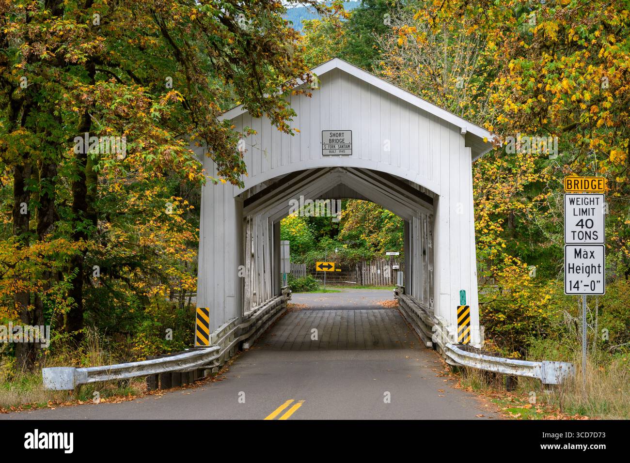 Short Bridge, Cascadia, Oregon Stock Photo - Alamy