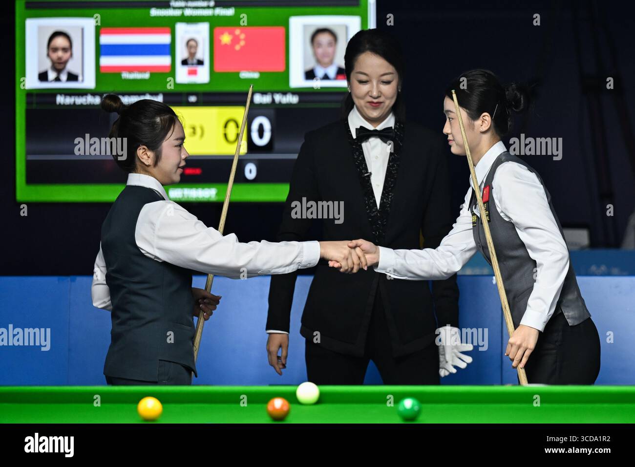 Du yulu hi-res stock photography and images - Alamy