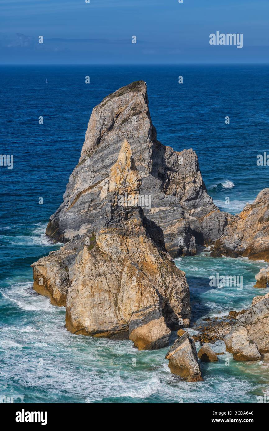 Pointy rock shore in hi-res stock photography and images - Alamy