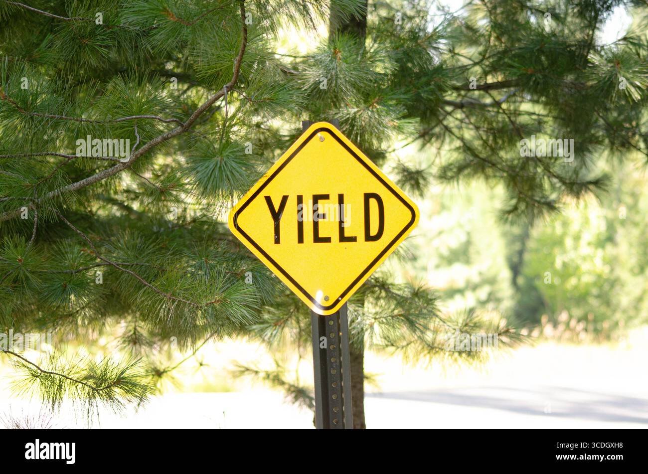 Yield curve hi-res stock photography and images - Alamy