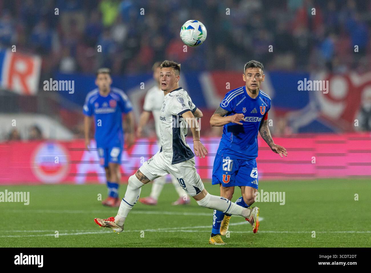 Santiago, Chile - August 13: Matias Abaldo of CA Independiente runs with the ball during the Copa CONMEBOL Sudamericana 2025 match between Universidad de Chile and CA Independiente at Estádio Nacional Julio Martínez Prádanos on August 13, 2025 in Santiago, Chile. (Photo by Cristian Soto Quiróz/Eurasia Sport Images) Stock Photo