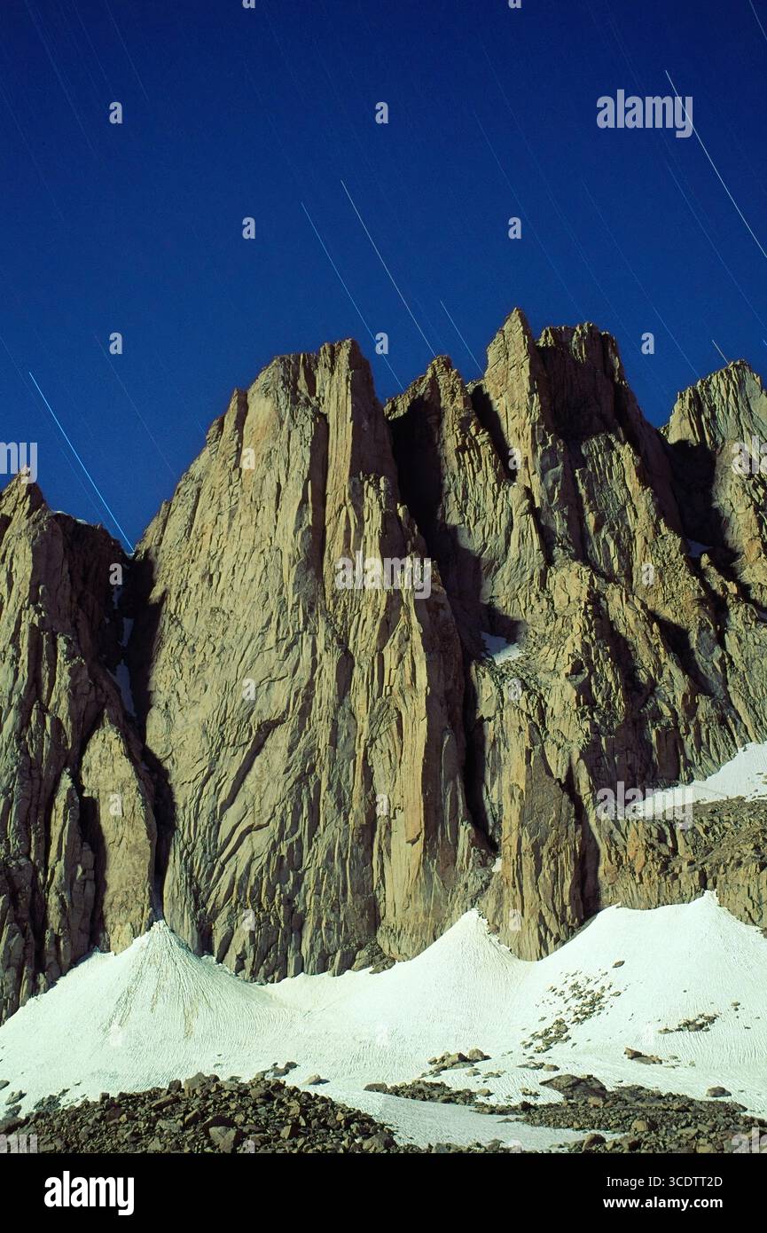 Nevada mountain on continental hi-res stock photography and images - Alamy