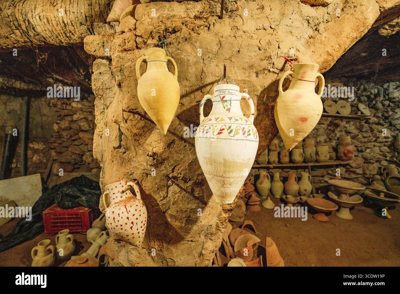 Hanging clay amphorae hi-res stock photography and images - Alamy