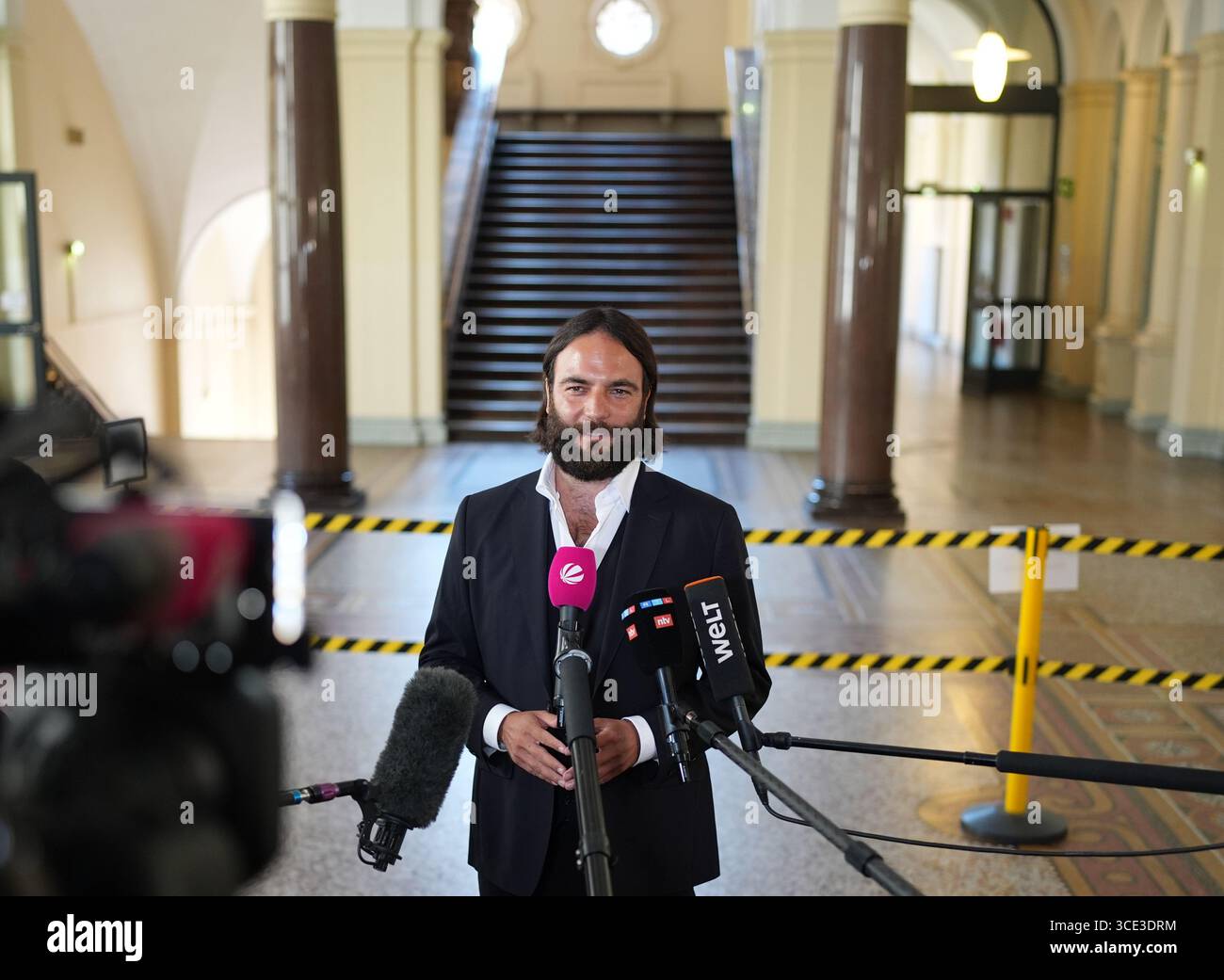 15 August 2025, Hamburg: Ingo Bott, C. Block's defense lawyer, makes a ...