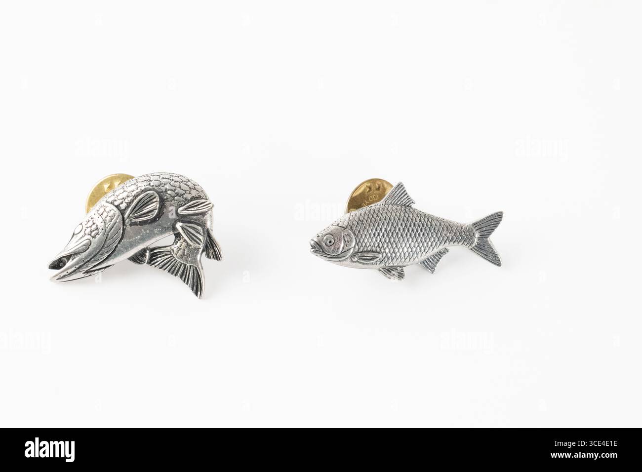 2 X Roach Fish Fishing Handcrafted From English Pewter Lapel Pin - Foto 5