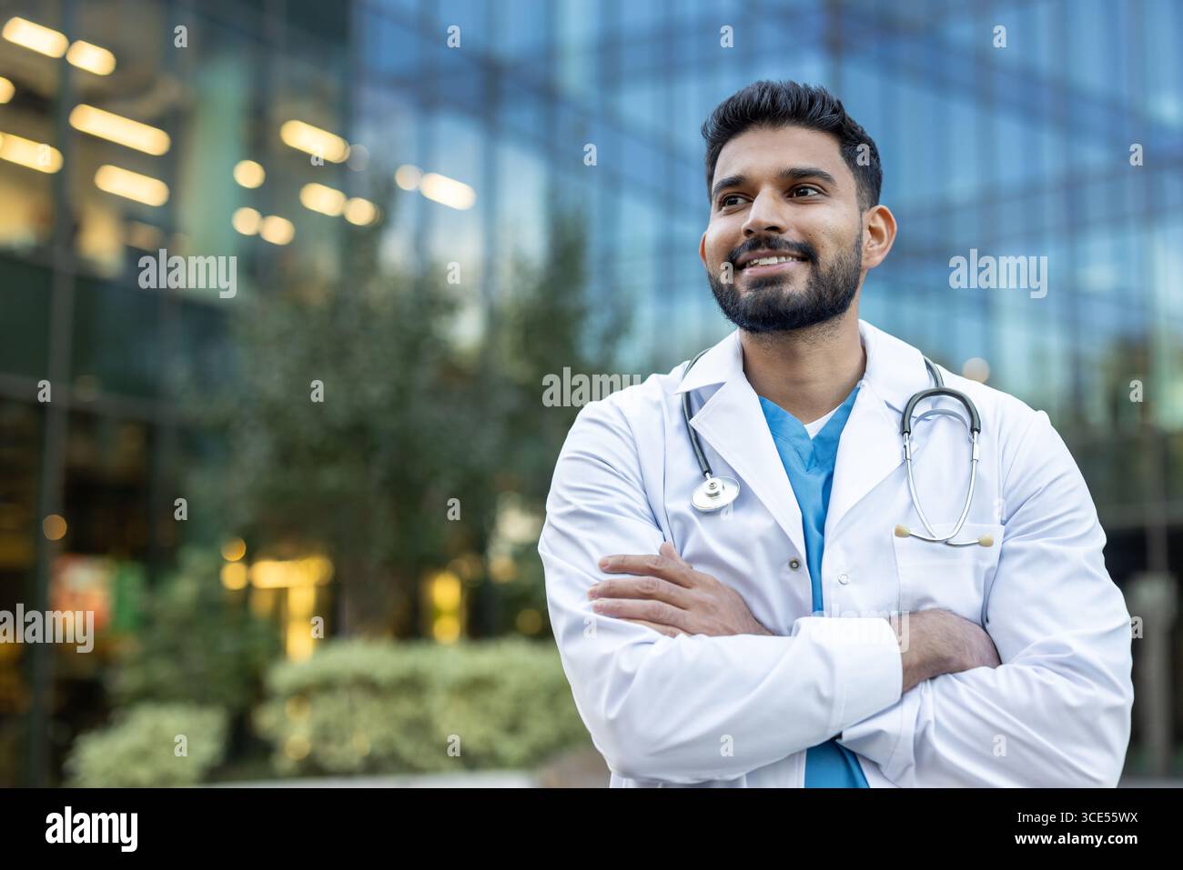 Doctor standing near model hi-res stock photography and images - Alamy