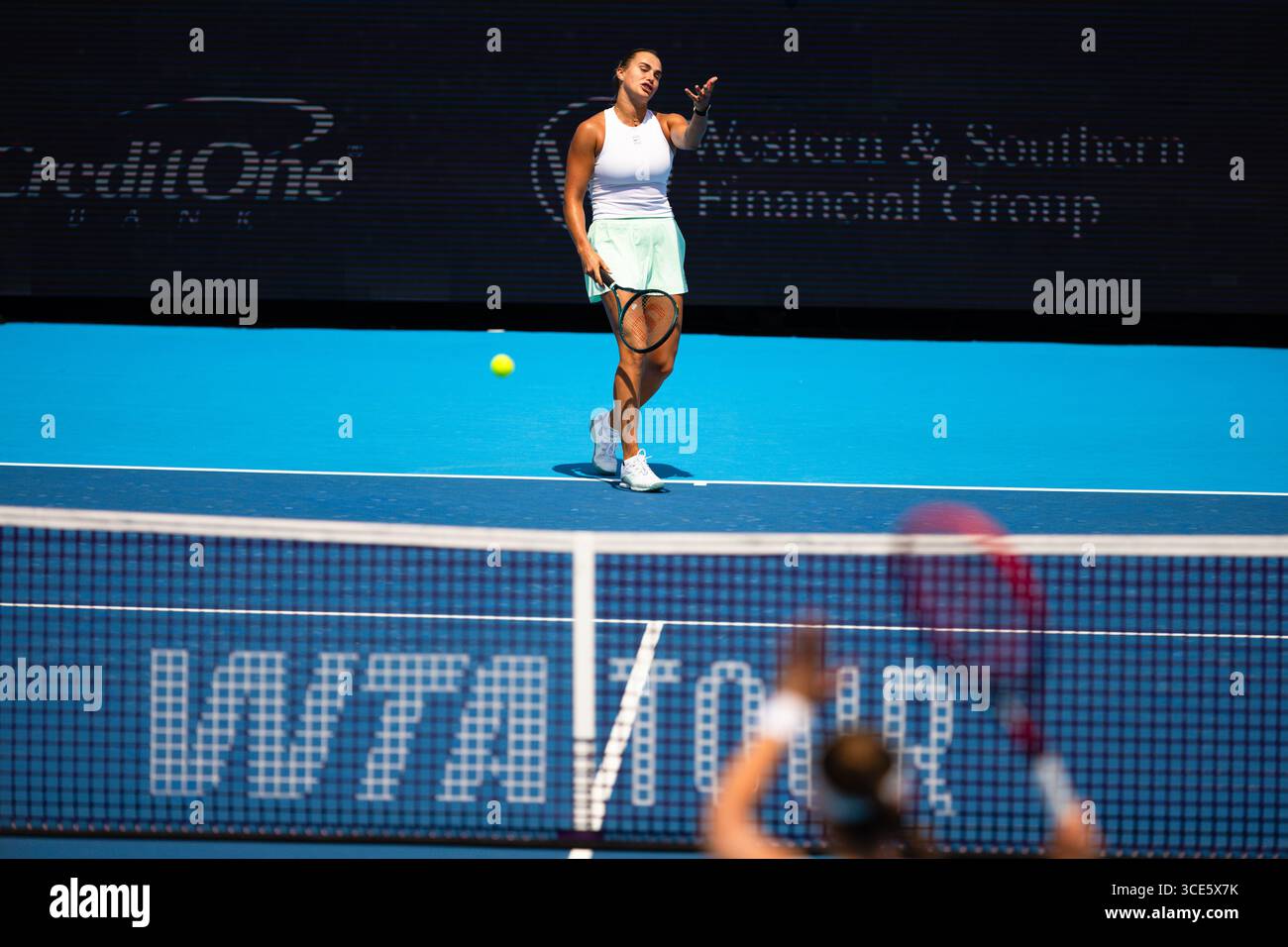 MASON, OHIO - AUGUST 15: Aryna Sabalenka reacts against Elena Rybakina of Kazakhstan during Day 9 of the Cincinnati Open at the Lindner Family Tennis Center on August 15, 2025 in Mason, Ohio. (Photo by Mauricio Paiz) Stock Photo