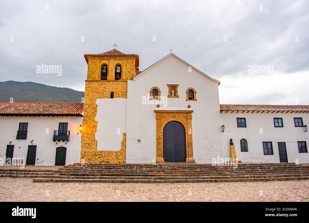 Explore the beautiful colonial architecture of Villa de Leyva in Boyacá ...