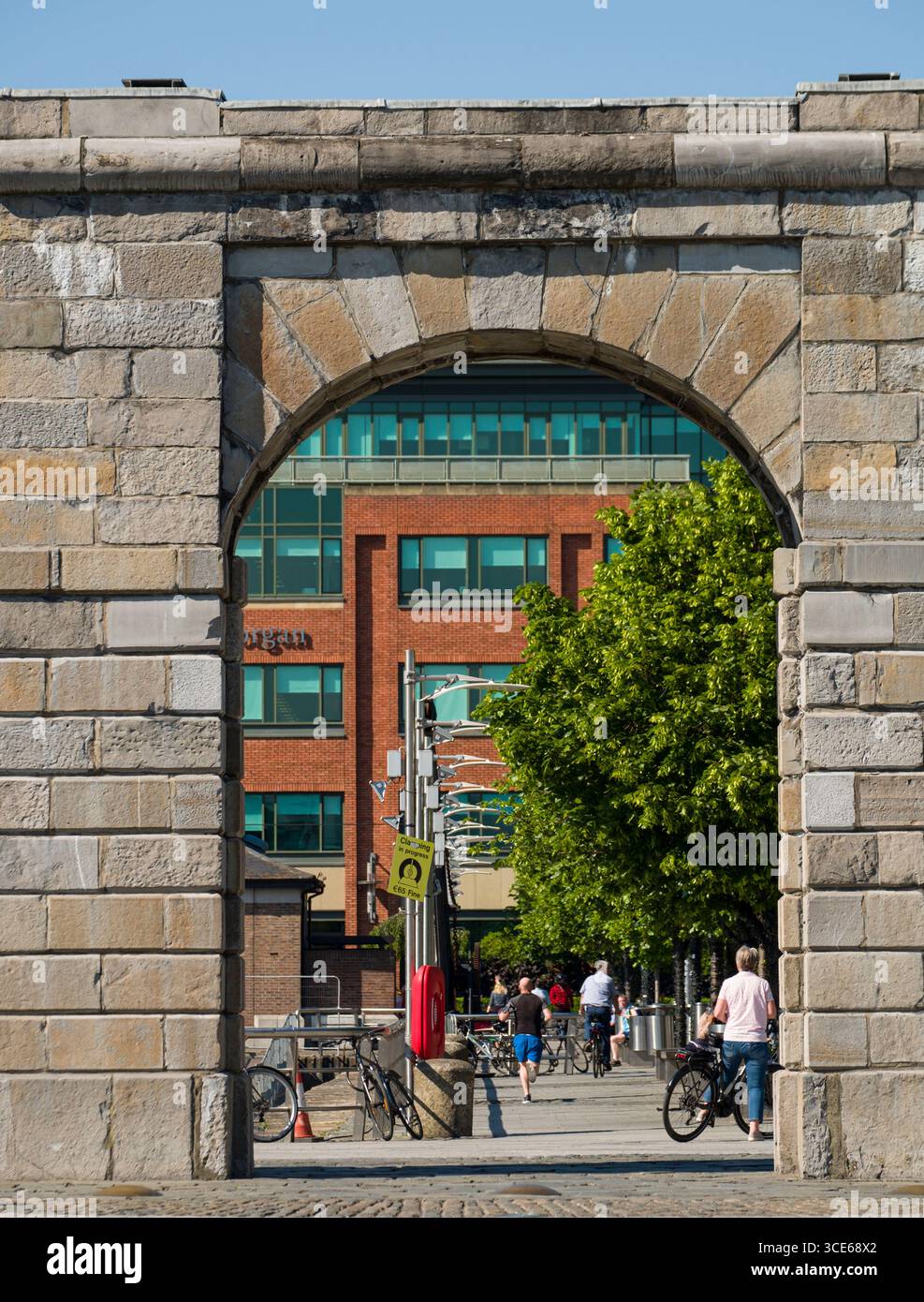 Freestanding limestone triumphal arch, Custom House Quay, Dublin ...